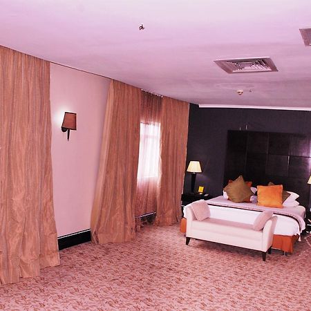 Best Premier Hotel Порт-Харкурт Екстер'єр фото