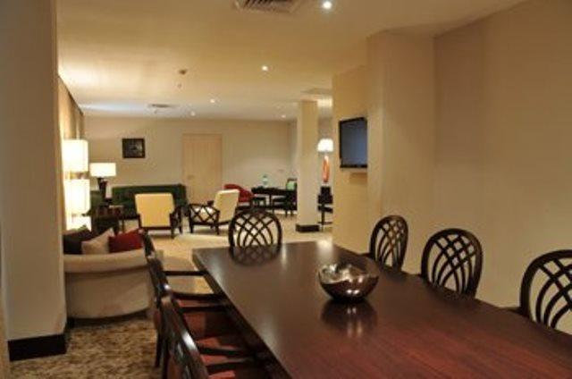 Best Premier Hotel Порт-Харкурт Номер фото